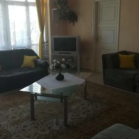 Rozsa Vendeghaz * Hajdúszoboszló
